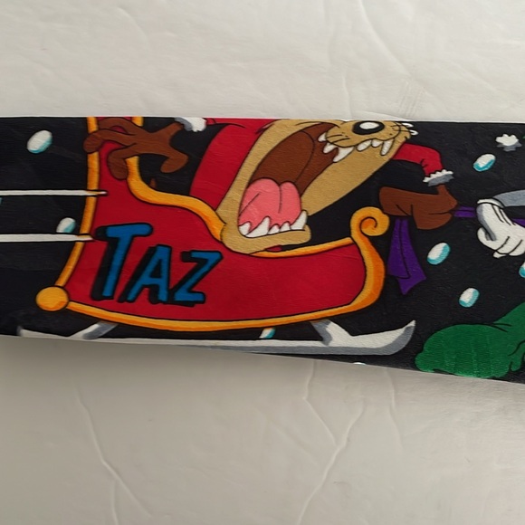 Looney Tunes Mania By Warner Bros.  Christmas tie NWT - Picture 9 of 13